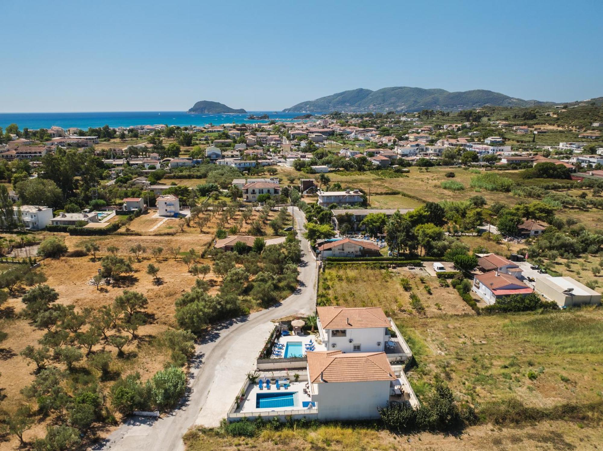 Dennis And Tanya Villas Лаганас Екстер'єр фото