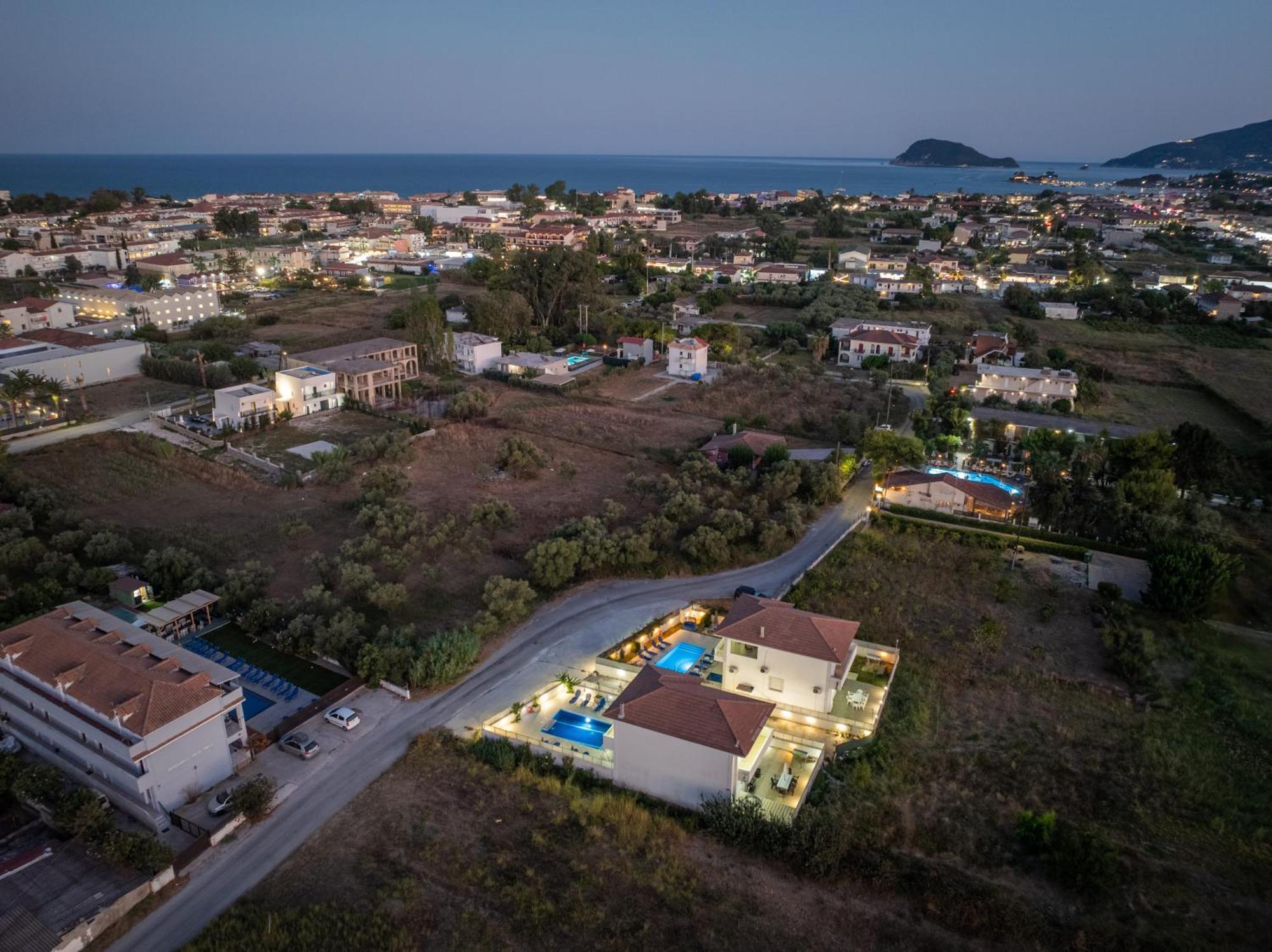 Dennis And Tanya Villas Лаганас Екстер'єр фото